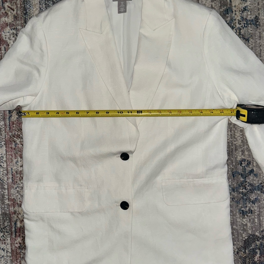 H&M Oversized White Linen/Viscose Blazer with Black Buttons-Small - Picture 6 of 9